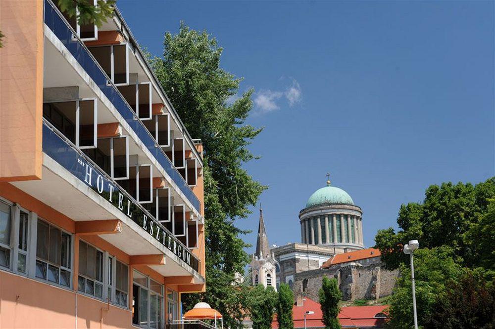 Hotel Esztergom Eksteriør bilde