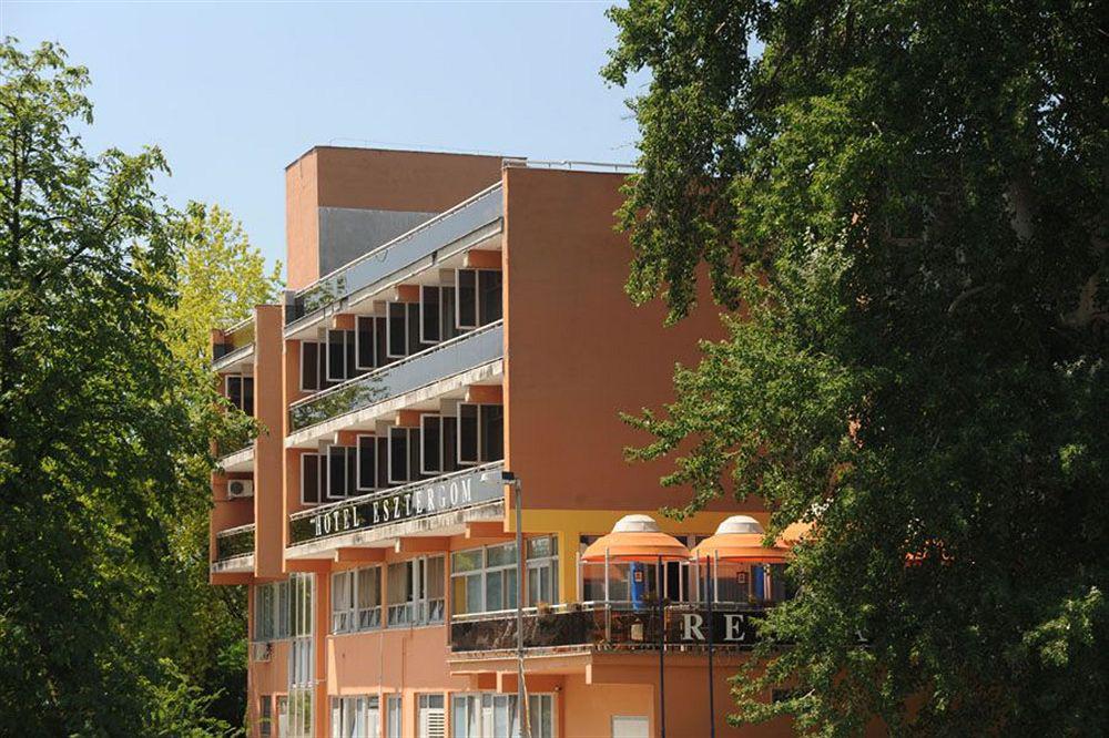 Hotel Esztergom Eksteriør bilde